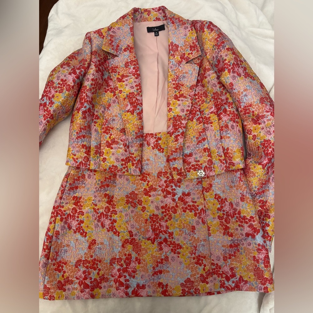 Lulus Pink Jaquard Set